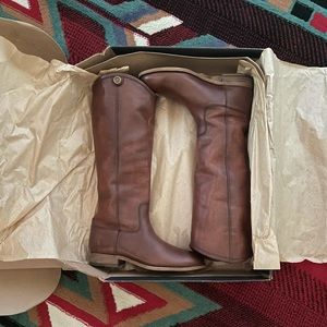 Frye Women’s Melissa Button 2 Riding Boot 6.5